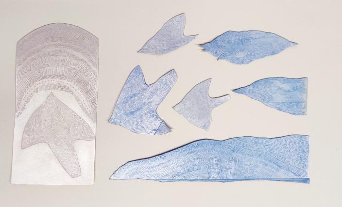 Kuvassa on maitopurkilla tehtyä grafiikkaa. (Kuva: Tuuli Sunden-Uusimäki)