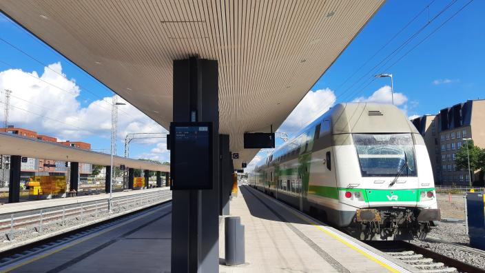 Juna lähdössä Turun rautatieasemalta Tampereelle. (Kuva: Susse Määttänen)