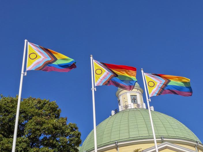 Pride-liput Kauppatorilla.  (Picture: Janina Ahlqvist)