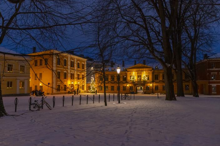 Vanha Suurtori talvella. (Foto: Timo Jakonen)