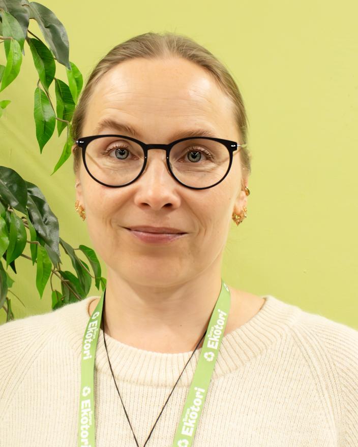 Kati Kalkamo henkilökuvassa (Kuva: Turun Ekotori)