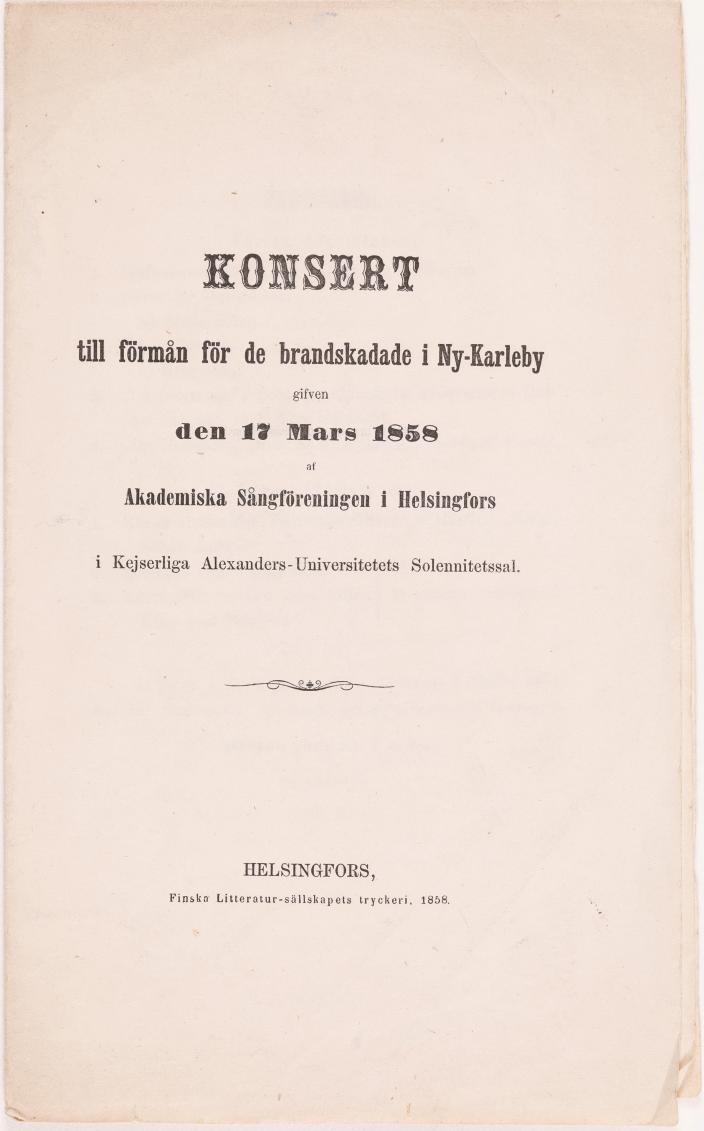 Konserttiohjelman kannessa teksti Konsert till förmån för de brandskadade i Ny-Karleby. (Kuva: Turun kaupunginmuseo)