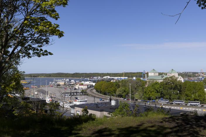 Turun linnaa ympäröivä alue ja laivaan ohjautuvan liikenteen väylät (Kuva: Suvi Elo)