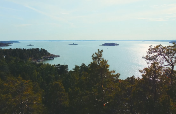 Merinäköala Maanpään näköalapaikalta Hirvensalossa.