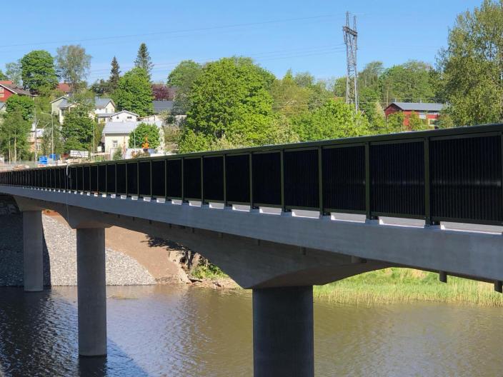 Raunistulansilta yhdistää Ylioppilaskylän ja Raunistulan (Kuva: Minna Heiniö)