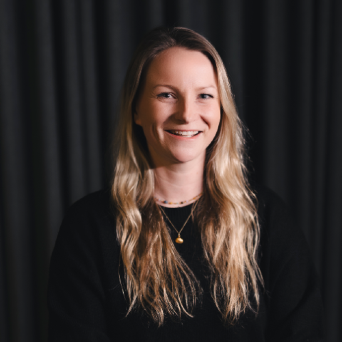 Elina Ranta henkilökuvassa. (Kuva: TM System Finland Oy)