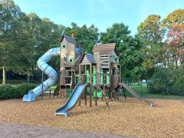 Turjanpuiston leikkipaikka, josta löytyy suuri monitoimiväline (Kuva: Anna-Kaisa Kaukola)