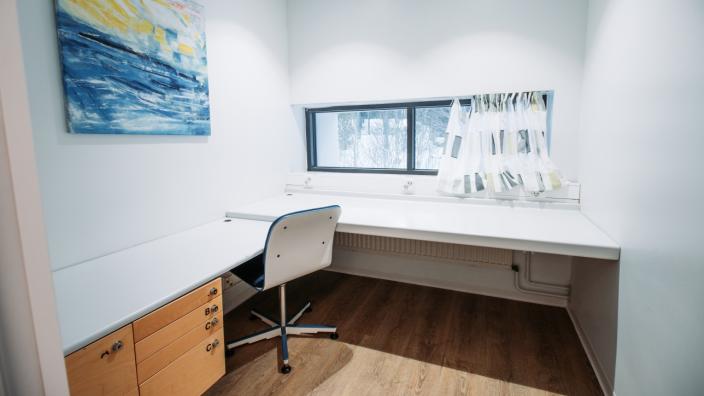 Varissuon kirjaston työhuone. (Kuva: Jussi Virkkumaa)