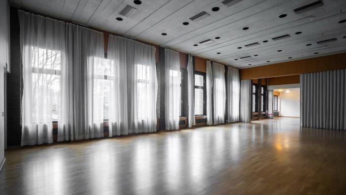 Vartiovuorenkatu 2 juhlatila perältä päin kuvattuna. (Kuva: Jussi Virkkumaa)