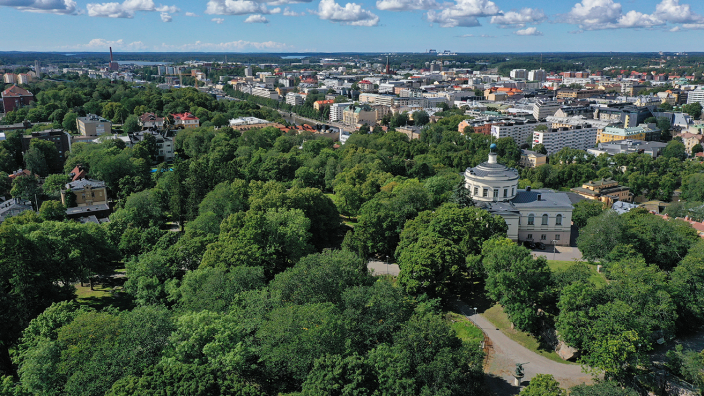 Kuvassa näkyy Vartiovuorenpuisto. (Kuva: Pasi Leino)